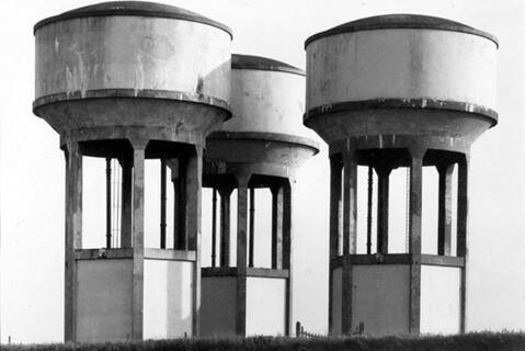 Bernd und Hilla Becher: Water Towers (Serie, 1984)
